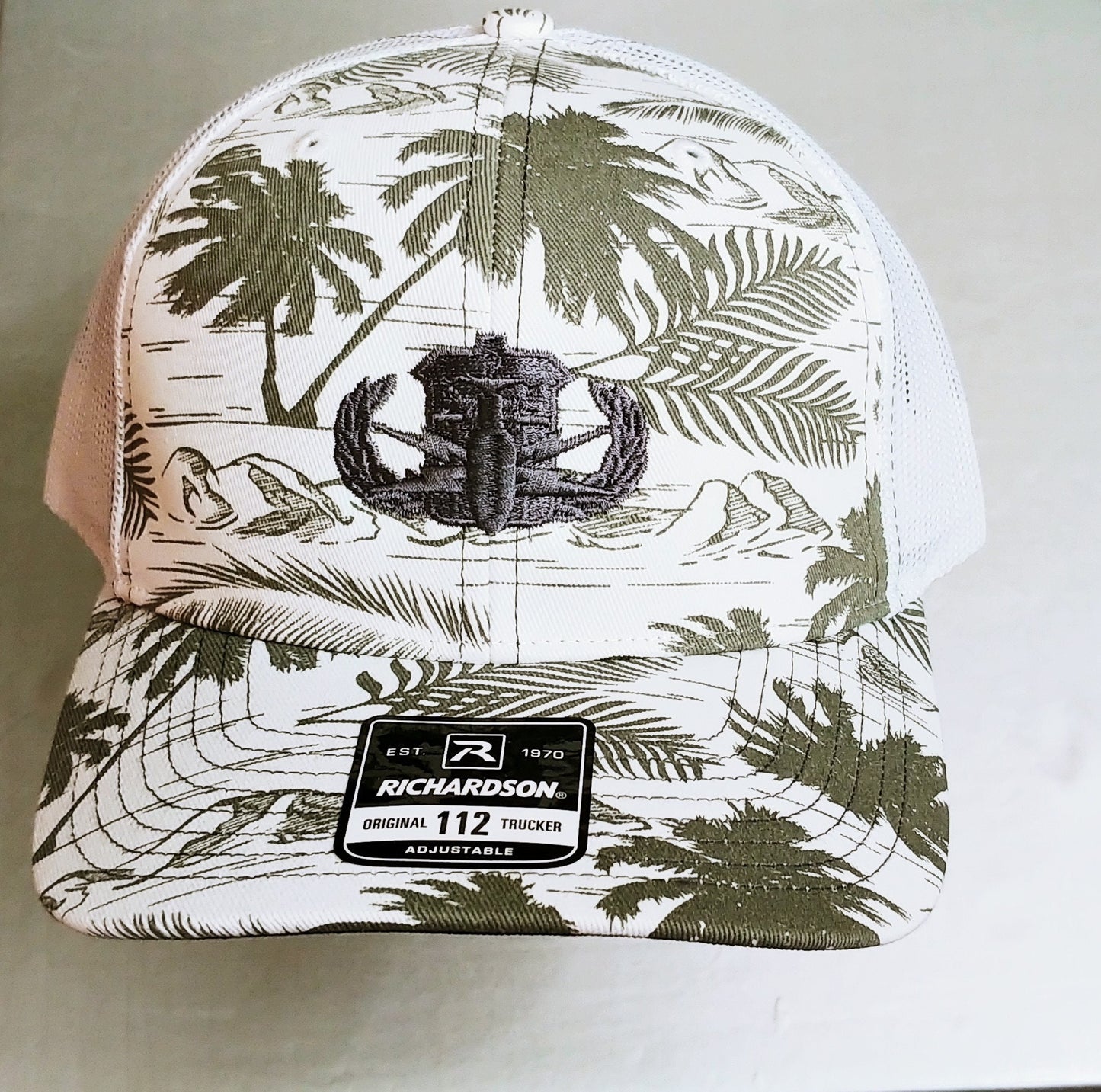 EOD Embroidered Badge Island Hat